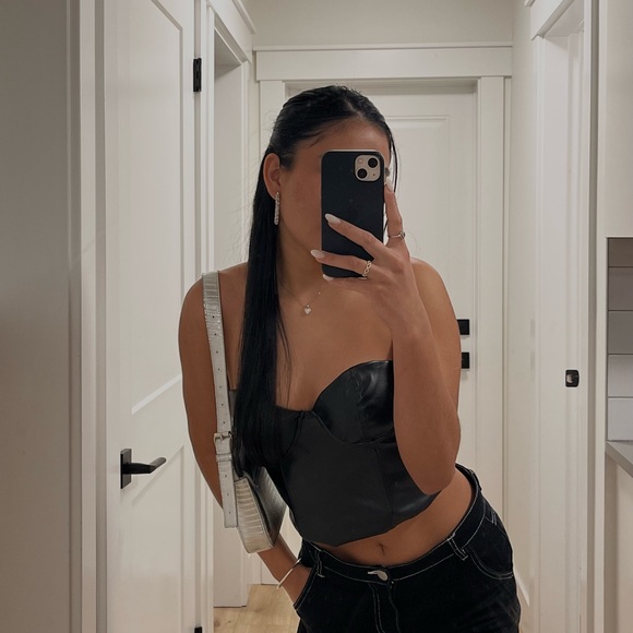 Meet your Posher, Kar - Picture 1 of 1